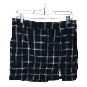 GARAGE Black and White Plaid Mini Skirt Side Slit Size Large